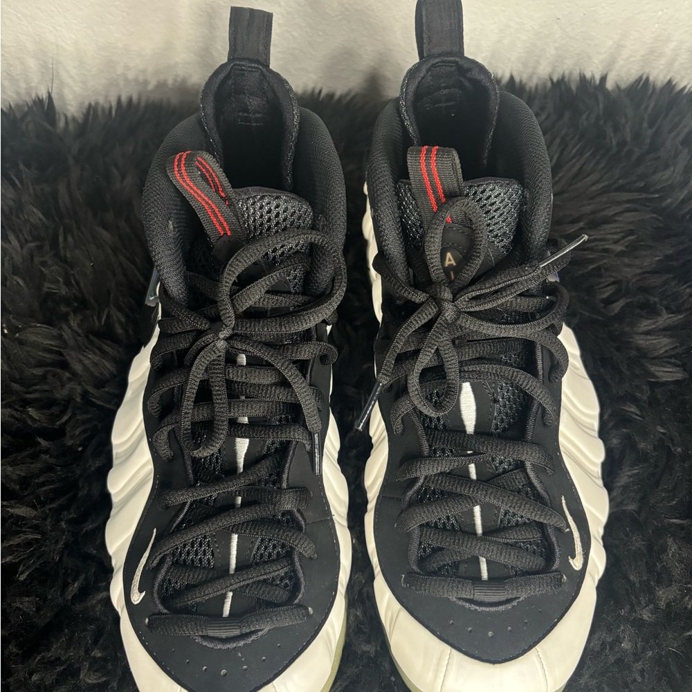 Nike Air Foamposite One Penny PE Black and White Sneakers